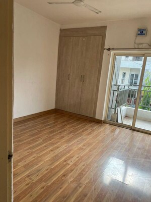 Room in 3 BHK Builder Floor at Puri Aman Vilas, Sector 89 – for Rent