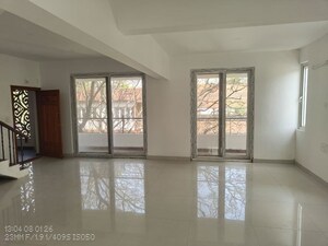 Room in 3 BHK Apartment at Invenger Towers, Indiranagar – for Sale