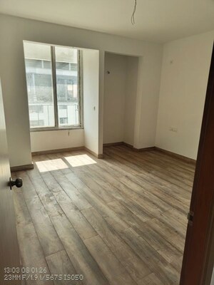 Room in 3 BHK Apartment at Invenger Towers, Indiranagar – for Sale