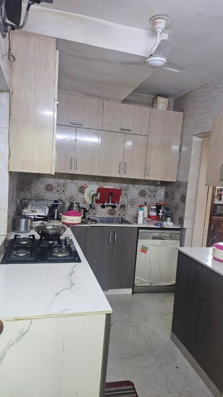 Kitchen, arun-vihar-sector-37 2 Bedroom 1408 Sq.Ft. Apartment In Sector 37 Noida 10129290