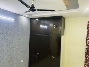 Furnished Amenities in 2.5 BHK Builder Floor at Kardhani – for Rent