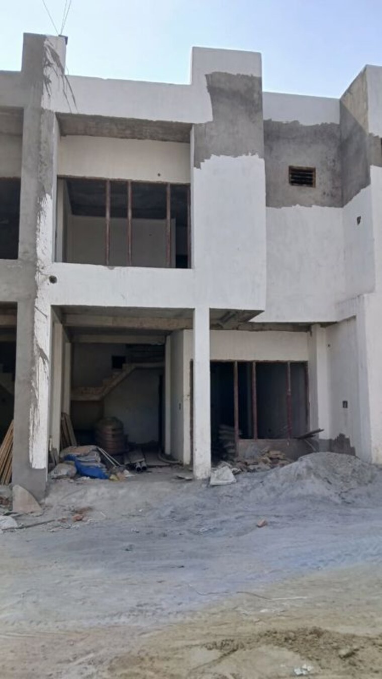 Exterior View, sector 16b 3 Bedroom 90 Sq.Yd. Villa In Sector 16b Noida 10129316