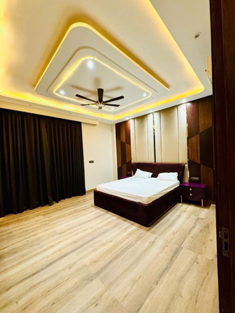 Bedroom, sector 16b 3 Bedroom 90 Sq.Yd. Villa In Sector 16b Noida 10129316
