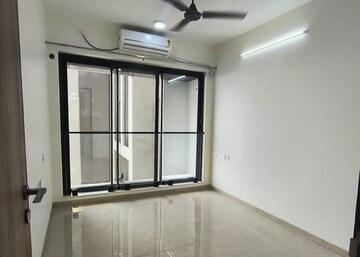 2 BHK Apartment For Rent in Dosti Eastern Bay, Wadala