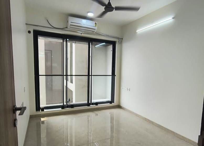 2 BHK + Pooja Room Apartment For Rent in Dosti Eastern Bay