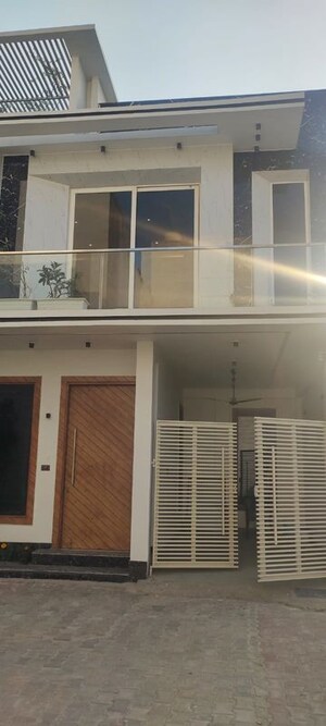 3 BHK Villa – Exterior View View at Sector 16b - for Sale