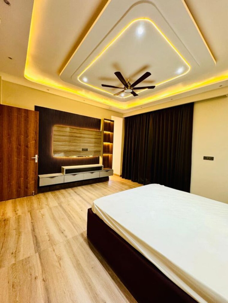 Bedroom, sector 16b 3 Bedroom 110 Sq.Yd. Villa In Sector 16b Noida 10129335