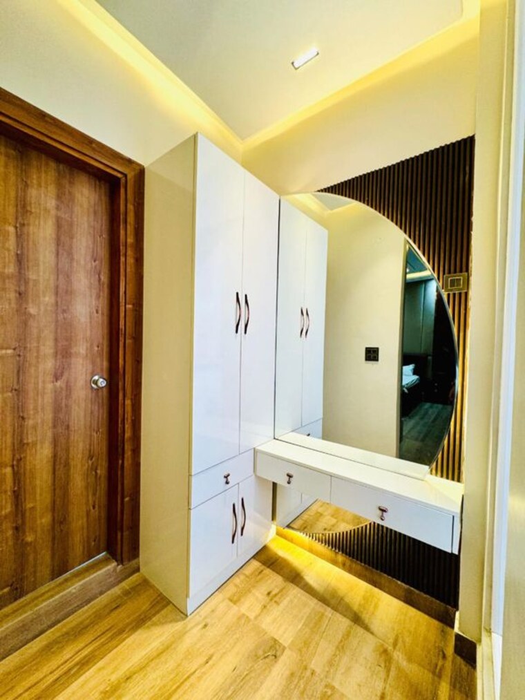 undefined, sector 16b 3 Bedroom 110 Sq.Yd. Villa In Sector 16b Noida 10129335