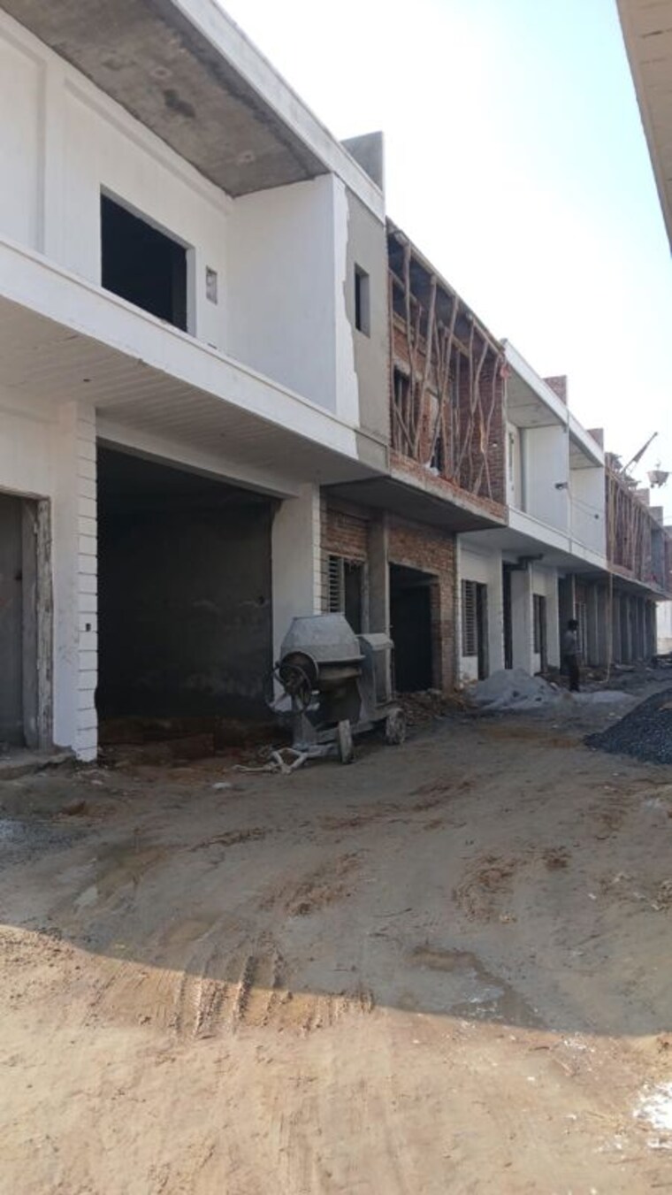 Exterior View, sector 16b 3 Bedroom 100 Sq.Yd. Villa In Sector 16b Noida 10129345