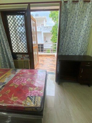  Pg For Rent in Vineet Khand