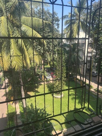  Pg – Garden View at Andheri West - for Rent