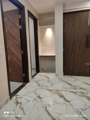 Room in 3 BHK Builder Floor at Rama Park – for Rent