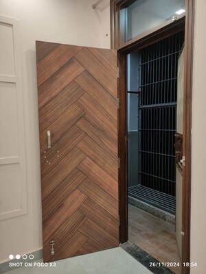 Room in 3 BHK Builder Floor at Rama Park – for Rent