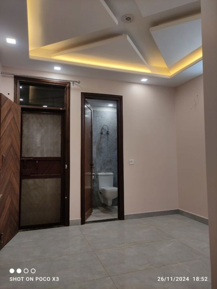Room, rama park 3 Bedroom 100 Sq.Yd. Builder Floor In Rama Park Delhi 10129369