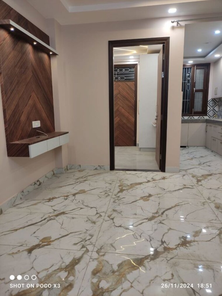 Room, rama park 3 Bedroom 100 Sq.Yd. Builder Floor In Rama Park Delhi 10129369