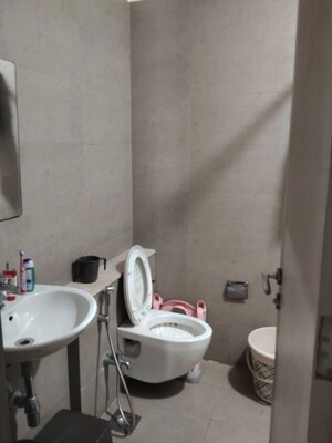 Team Area in 2.5 BHK Apartment at Sheth Vasant Oasis, Andheri East – for Rent