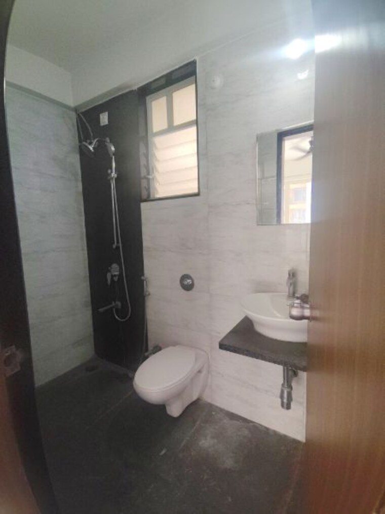 Attached Bathroom, kohinoor-tinsel-town 2 Bedroom 720 Sq.Ft. Apartment In Hinjewadi Pune 10129371