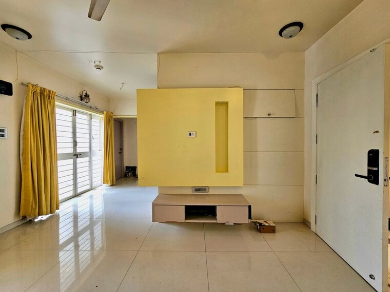 Living Room, rohan-leher 2 Bedroom 650 Sq.Ft. Apartment In Baner Pune 10129379