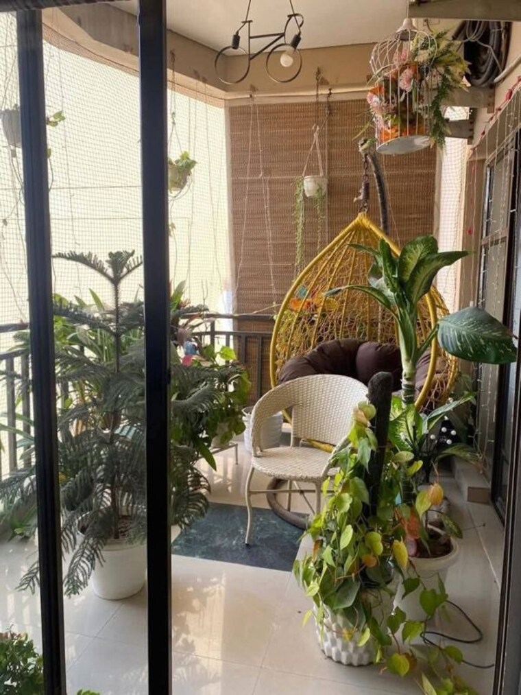 Balcony, ardee-city-palm-grove-heights 3.5 Bedroom 2700 Sq.Ft. Apartment In Sector 52 Gurgaon 10129396