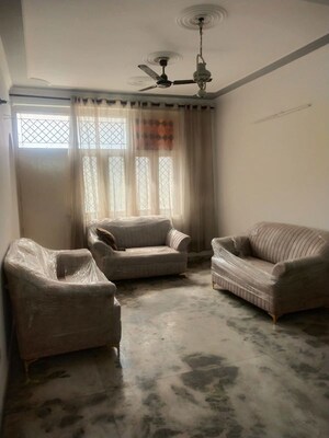 Living Room in 2 BHK Builder Floor at NTPC Township, Sector 33 – for Rent