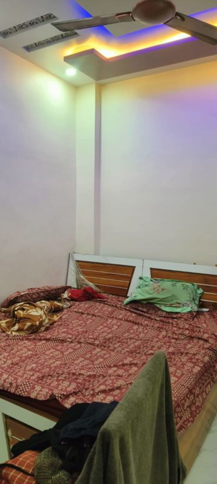 Room, vineet khand Pg For Girls In Vineet Khand 10129416