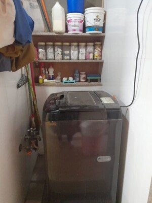 Furnished Amenities in 2 BHK Builder Floor at Udhna – for Sale