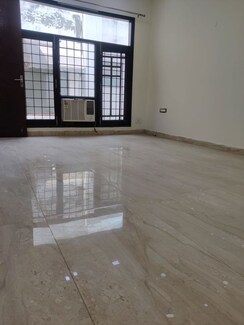 2 BHK + Extra Room Builder Floor For Rent in Tagore Garden Extension