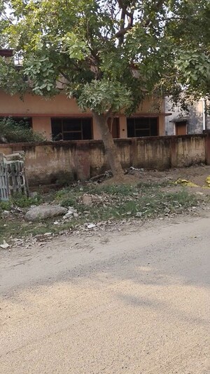 Master Bedroom in 3 BHK Independent House at Vrindavan Yojna – for Sale