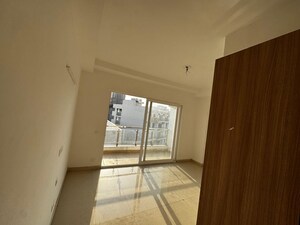 Room in 4 BHK Apartment at SS Linden, Sector 84 – for Rent