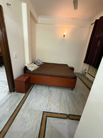 2 BHK Builder Floor For Rent in Sector 26