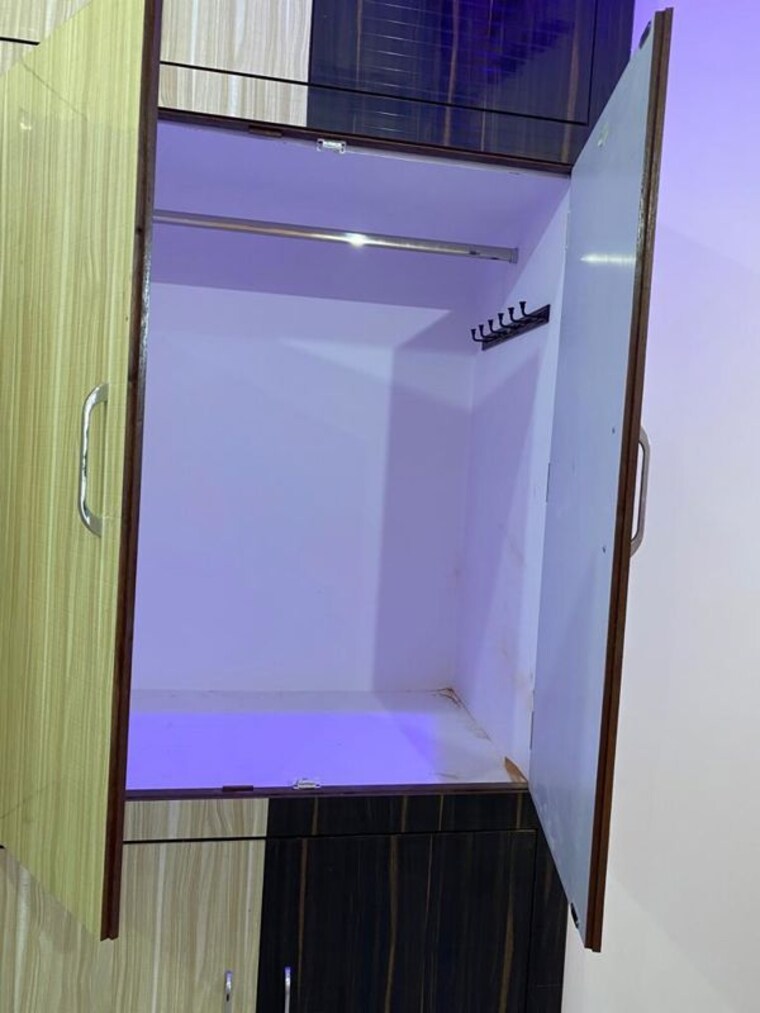 Room, vineet khand Pg For Girls In Vineet Khand 10129459