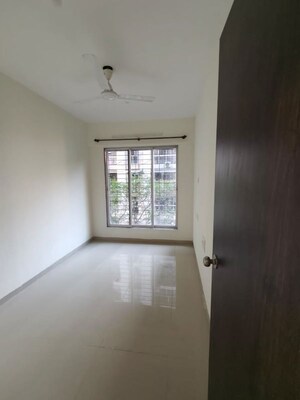 Room in 3 BHK Apartment at Shilpriya Silicon Heritage, Tilak Nagar – for Rent