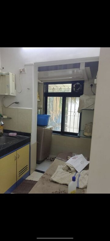 Master Bedroom in 1 BHK Apartment at Evershine CHS Malad, Malad West – for Rent