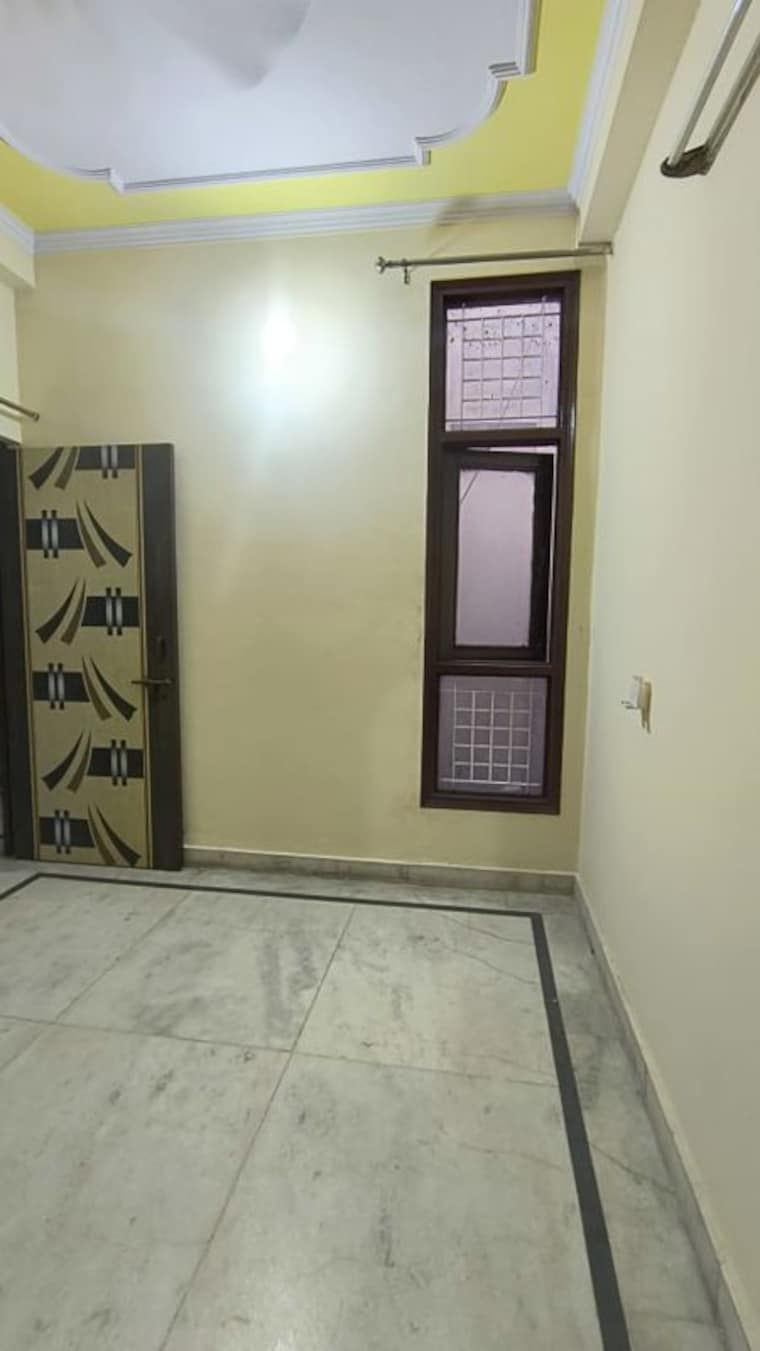 Room, vaishali sector 5 3 Bedroom 1000 Sq.Ft. Builder Floor In Vaishali Sector 5 Ghaziabad 10129483