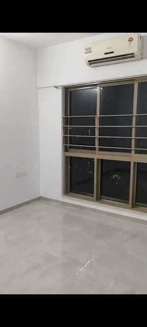 Room in 2 BHK Apartment at Sheth Vasant Blossom, Marol – for Rent