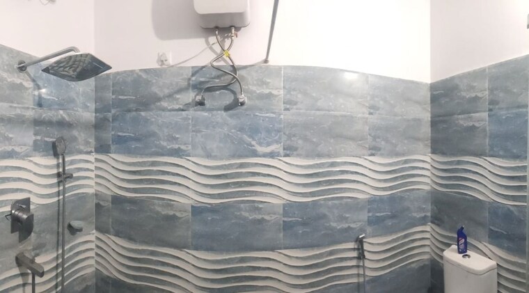 Bathroom, dayal-friends-colony 2 Bedroom 1200 Sq.Ft. Independent House In Amar Shaheed Path Lucknow 10129505