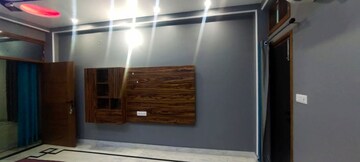 Room in 2 BHK Independent House at Dayal Friends Colony, Amar Shaheed Path – for Rent