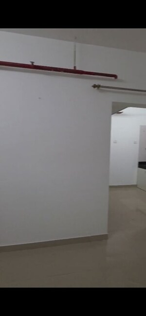 Room in 1 BHK Apartment at Swarajya Hind CHS, Malad West – for Rent