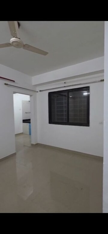 1 BHK Apartment For Rent in Swarajya Hind CHS, Malad West