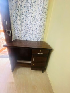 Pg For Rent in Vineet Khand