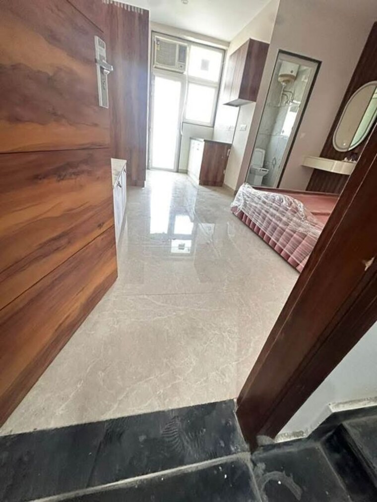 Kitchen, unitech-south-city-1 1 RK 600 Sq.Ft. Builder Floor In South City 1 Gurgaon 10129536