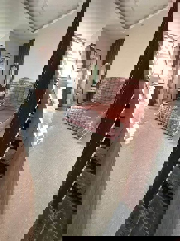 1 Rk  600 Sq.Ft. Builder Floor in Unitech South City 1