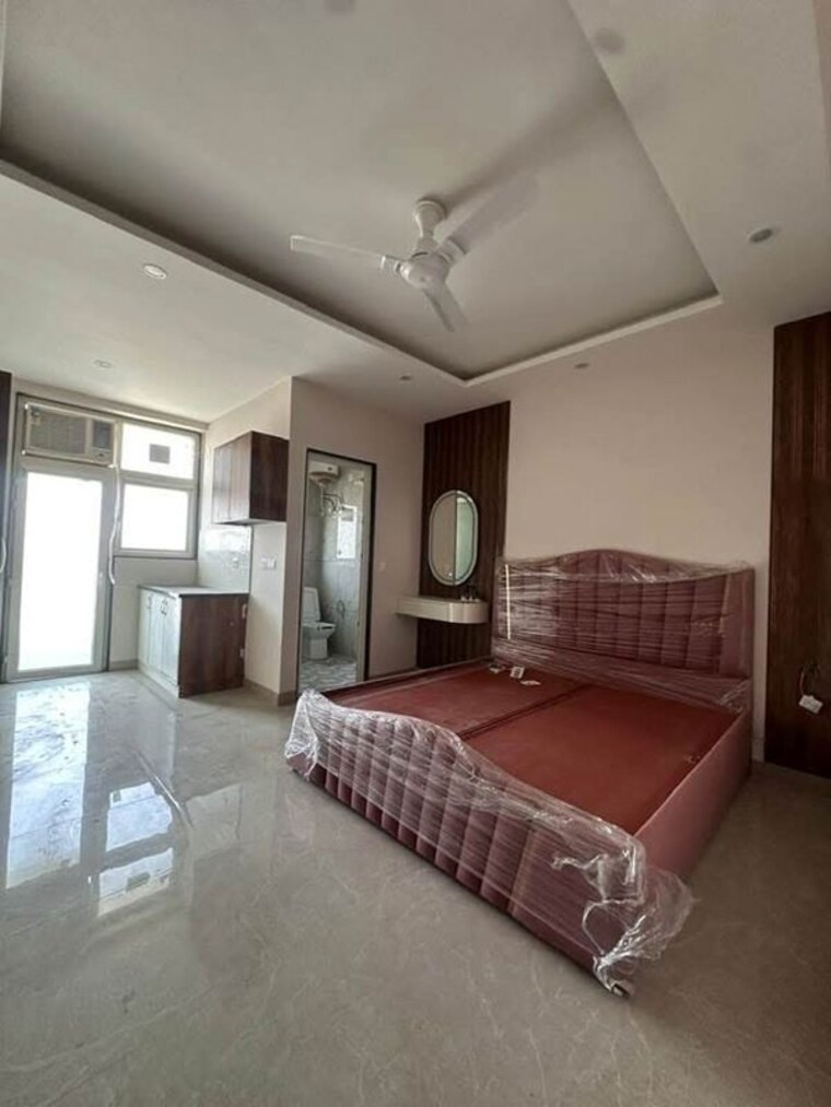 Bedroom, unitech-south-city-1 1 RK 600 Sq.Ft. Builder Floor In South City 1 Gurgaon 10129536