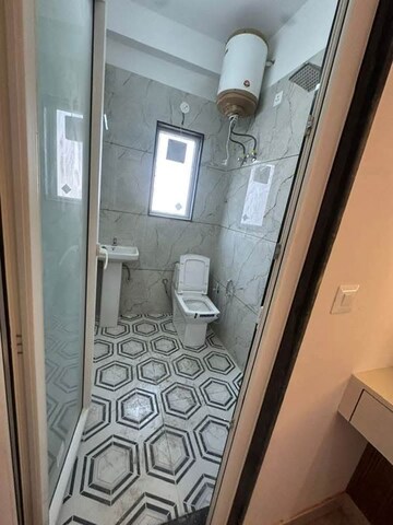 Bathroom in 1 RK Builder Floor at Unitech South City 1, South City 1 – for Rent