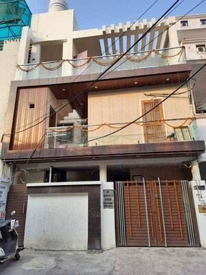 Pg For Rent in Gomti Nagar