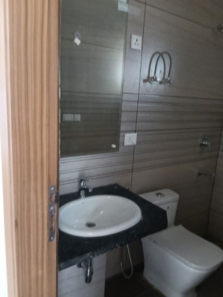Bathroom, wal-street-88a 2.5 Bedroom 1565 Sq.Ft. Apartment In Sector 88a Gurgaon 10129552