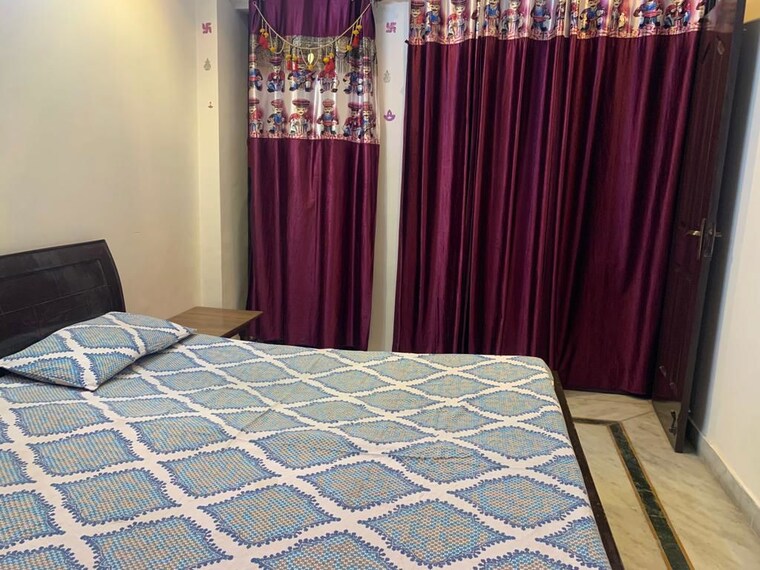 Bedroom, shakti khand 2 2 Bedroom 900 Sq.Ft. Builder Floor In Shakti Khand 2 Ghaziabad 10129586