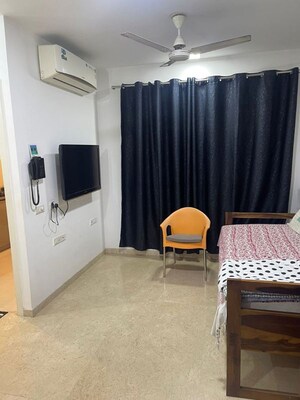 Living Room in 1 BHK Builder Floor at Hiranandani Estate – for Rent