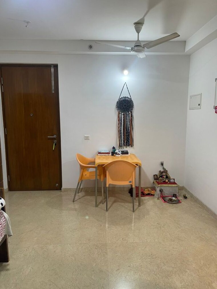 Living Room, hiranandani estate 1 Bedroom 450 Sq.Ft. Builder Floor In Hiranandani Estate Thane 10129576
