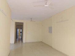 2 BHK Apartment For Rent in Pyramid Elite
